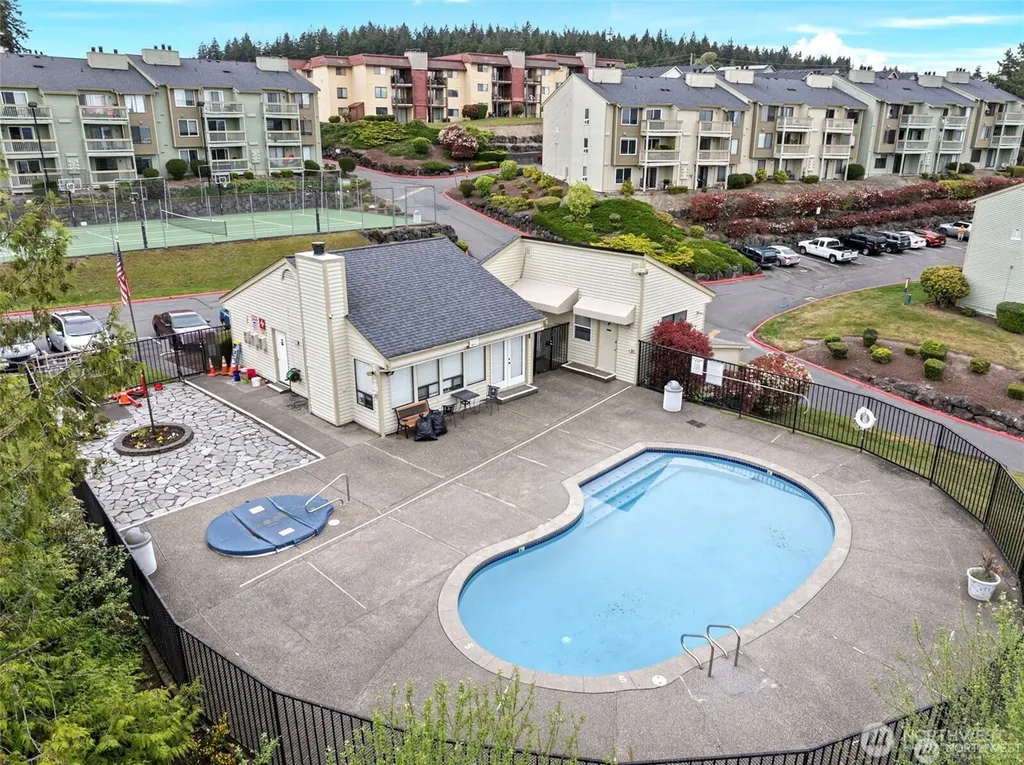 1700 W Sunn Fjord Lane Bremerton WA 98312