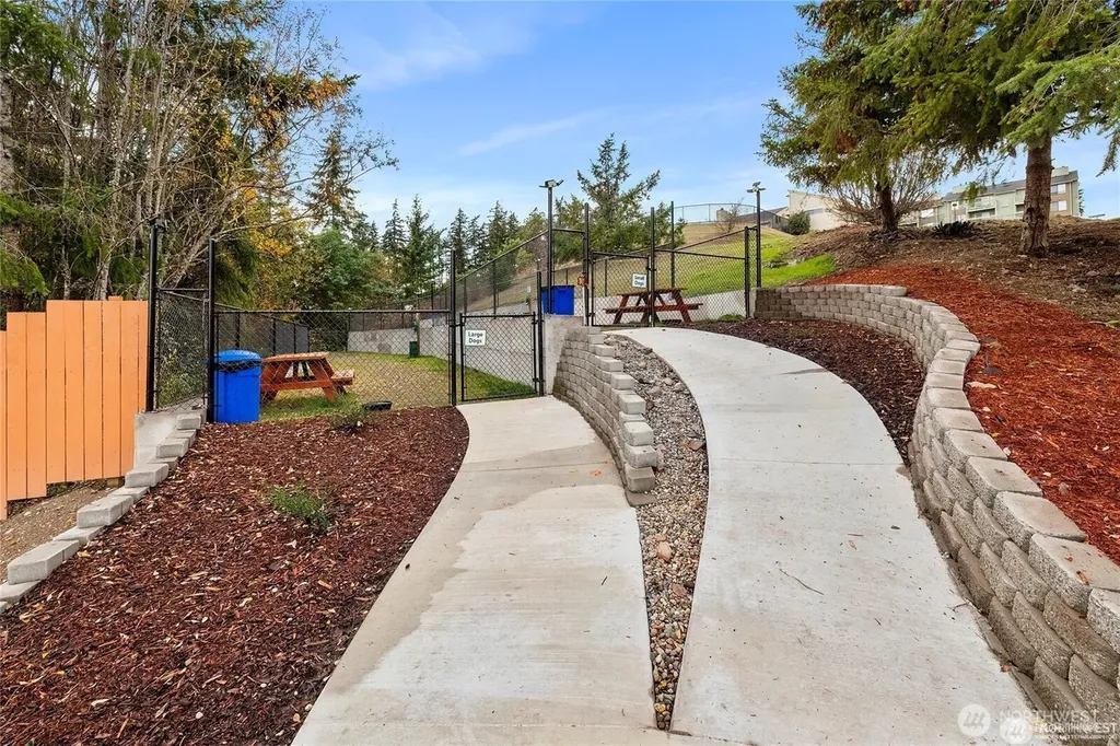 1700 W Sunn Fjord Lane Bremerton WA 98312