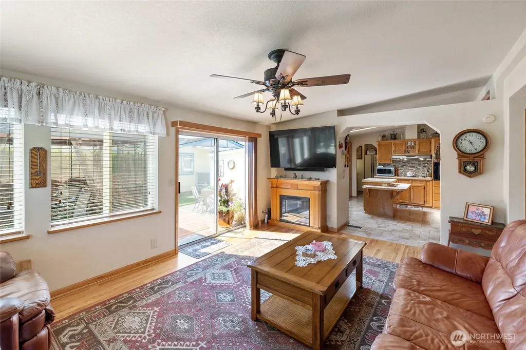 836 Harman Way S Orting WA 98360