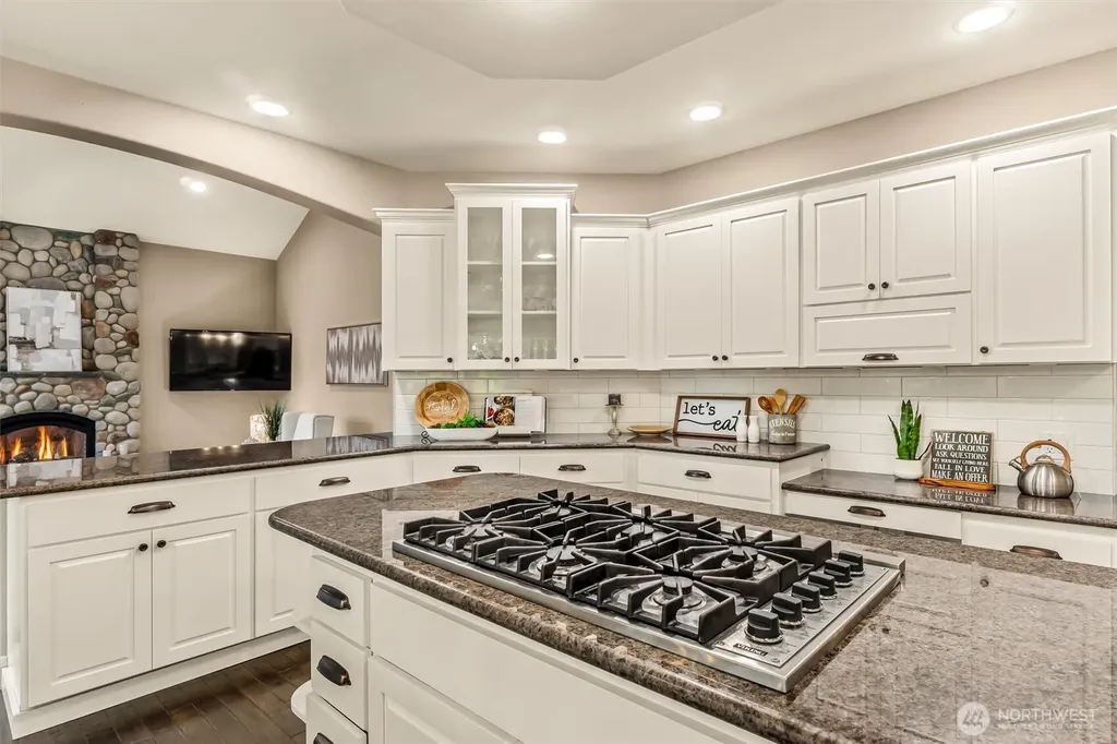 16432 57th Avenue SE Snohomish WA 98296