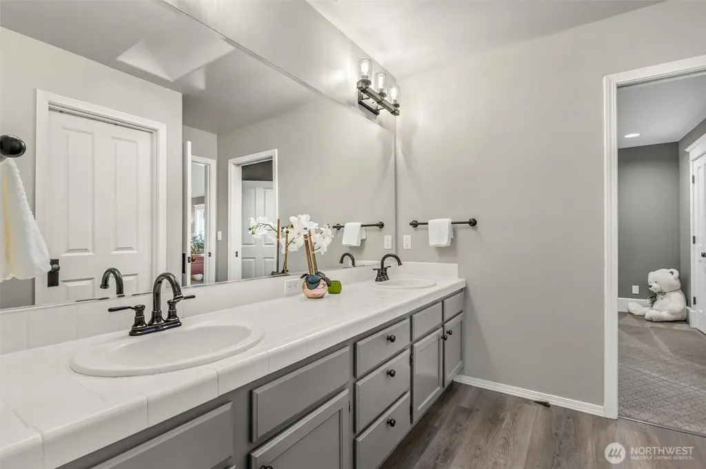 16432 57th Avenue SE Snohomish WA 98296