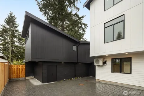 14035 Densmore Avenue N Seattle WA 98133