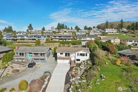 6111 Hawthorne Terrace NE Tacoma WA 98422