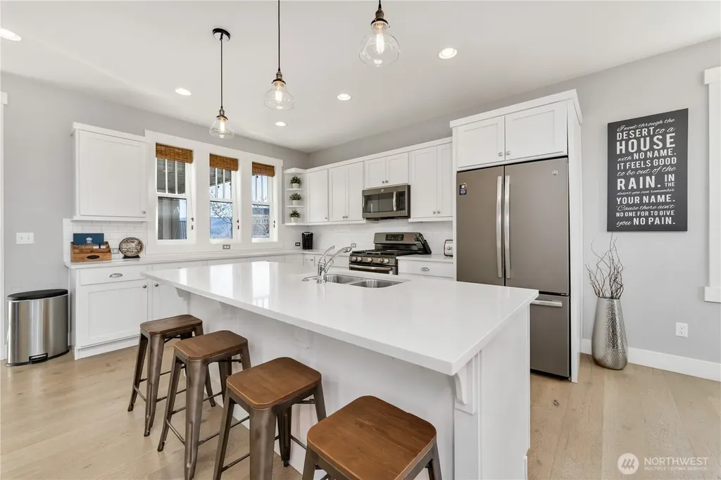 576 Porcupine Lane Chelan WA 98816