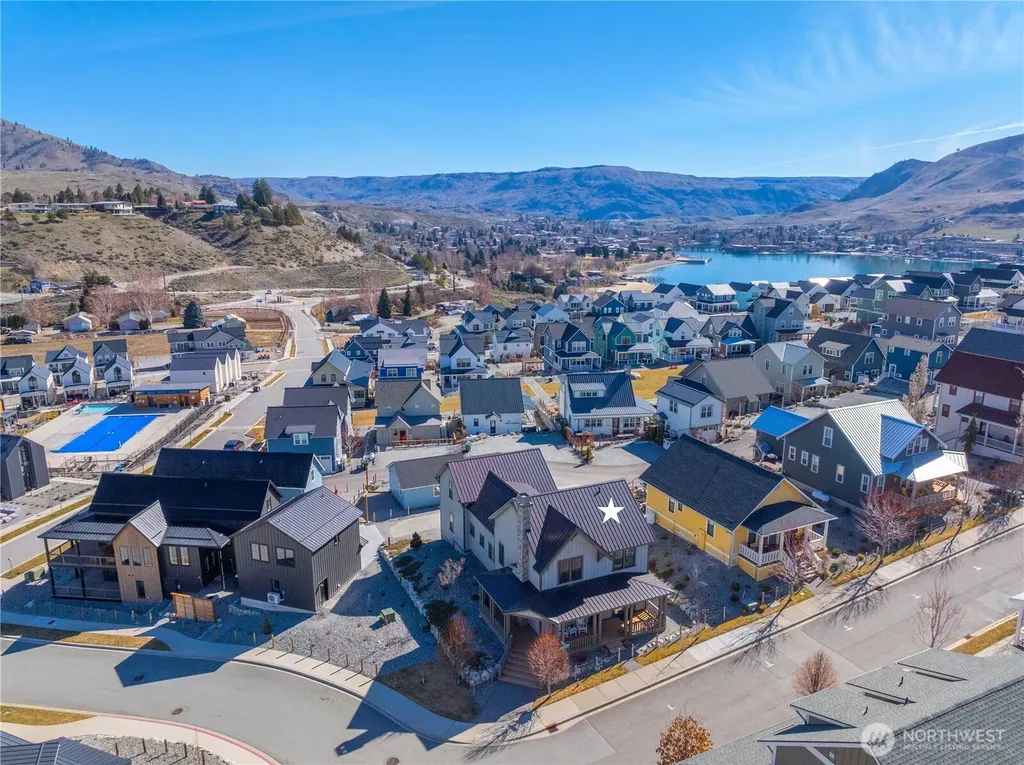 576 Porcupine Lane Chelan WA 98816