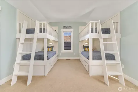 576 Porcupine Lane Chelan WA 98816