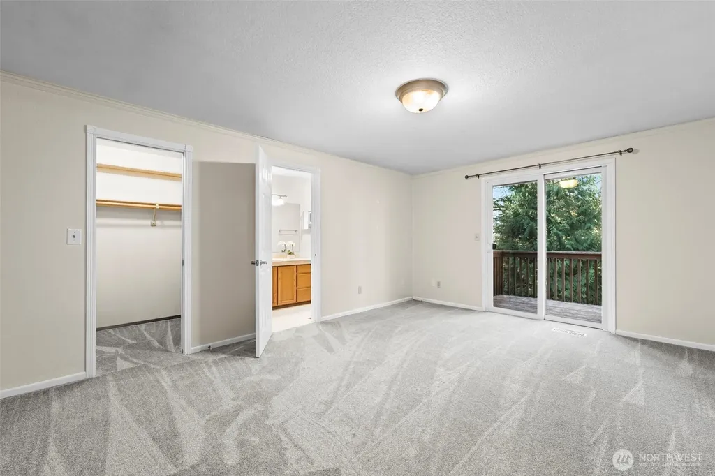 23601 71st Drive SE Woodinville WA 98072
