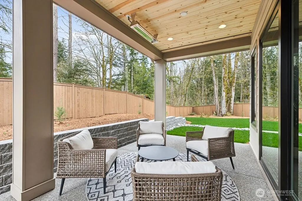 24922 SE 17th Street Sammamish WA 98075