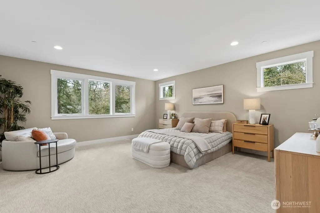 24922 SE 17th Street Sammamish WA 98075