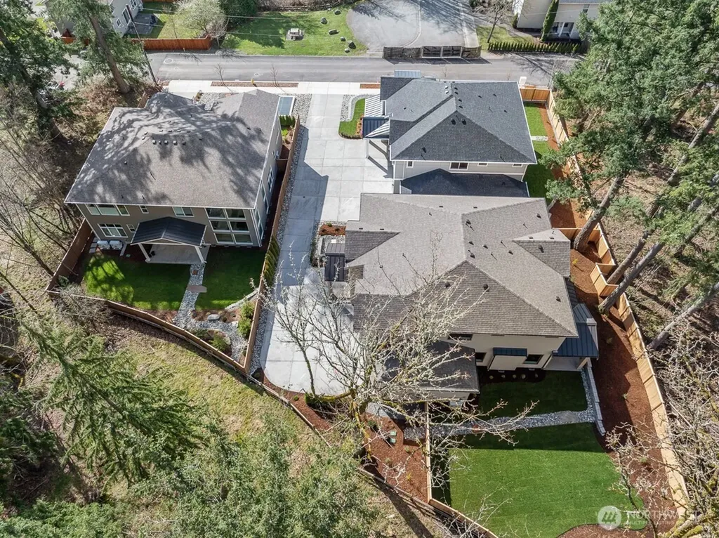 24922 SE 17th Street Sammamish WA 98075