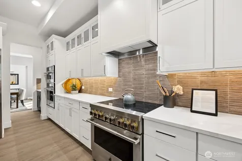 24922 SE 17th Street Sammamish WA 98075