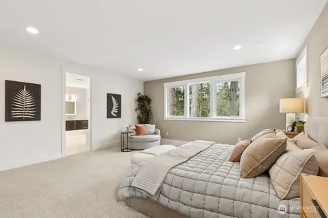24922 SE 17th Street Sammamish WA 98075