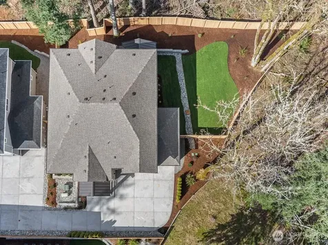 24922 SE 17th Street Sammamish WA 98075