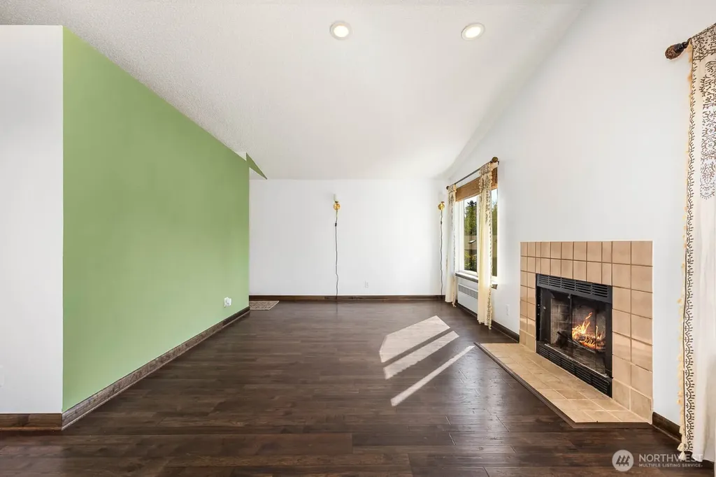 1235 SW 132nd Lane Burien WA 98146