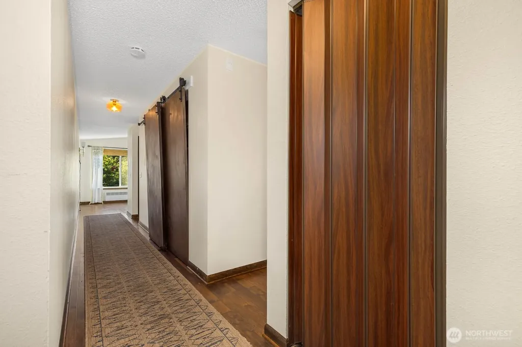 1235 SW 132nd Lane Burien WA 98146