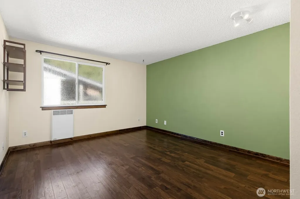 1235 SW 132nd Lane Burien WA 98146