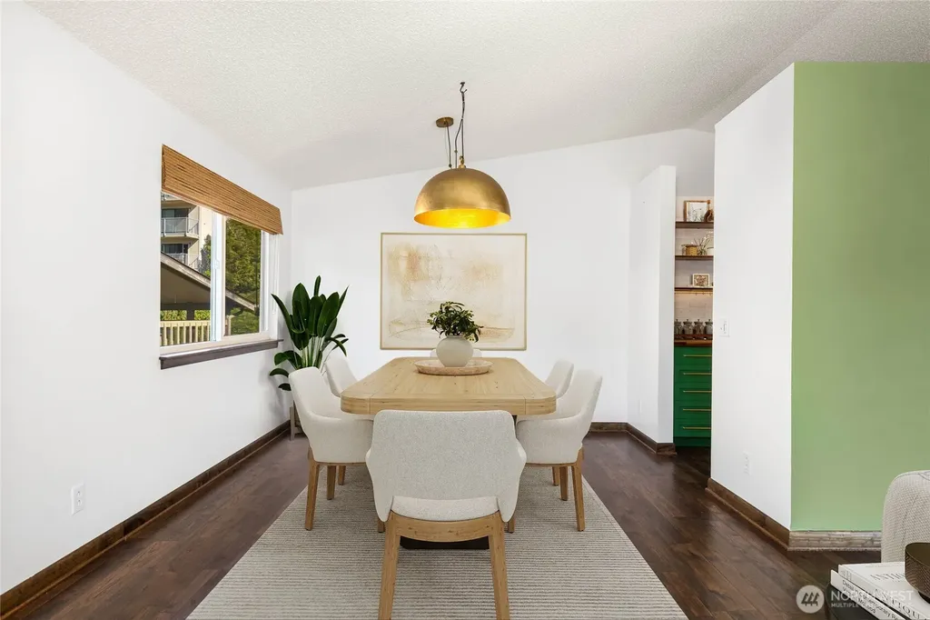 1235 SW 132nd Lane Burien WA 98146