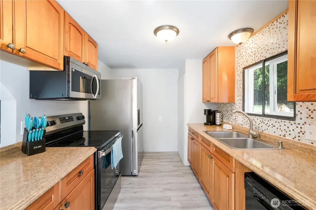 350 E Lakeshore Drive E Shelton WA 98584