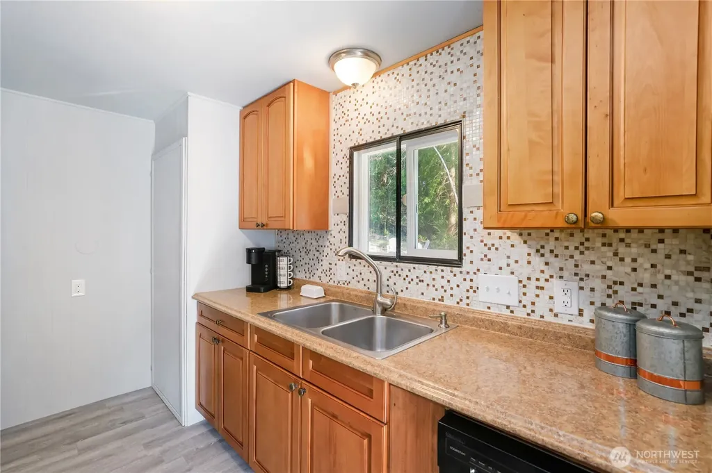 350 E Lakeshore Drive E Shelton WA 98584