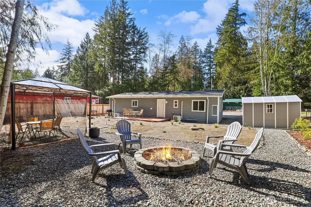 350 E Lakeshore Drive E Shelton WA 98584