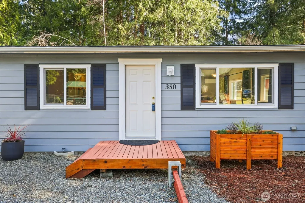 350 E Lakeshore Drive E Shelton WA 98584