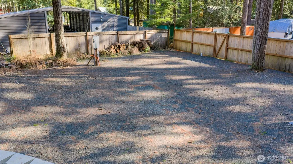 91 N Duckabush Drive W Hoodsport WA 98548