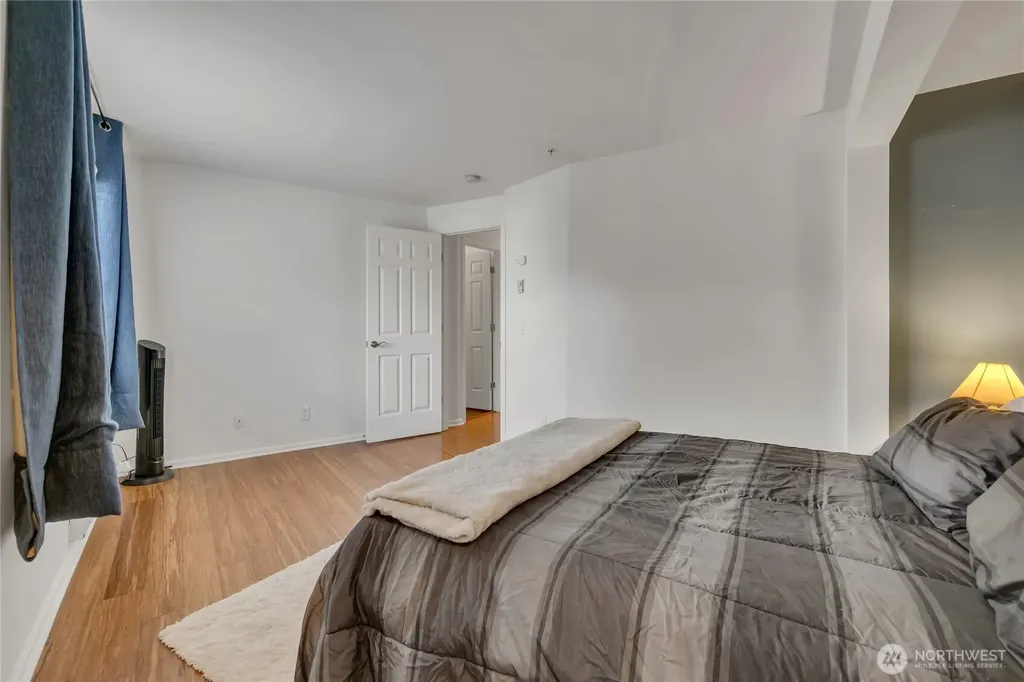 559 Mcgraw Street Seattle WA 98109
