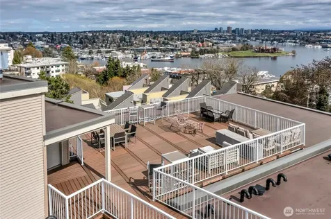 559 Mcgraw Street Seattle WA 98109