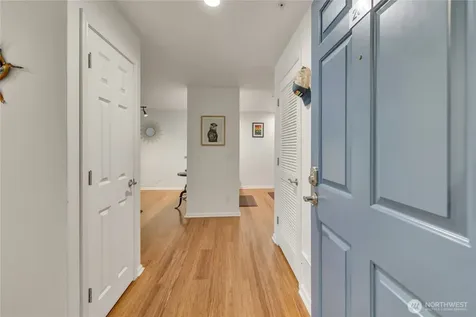 559 Mcgraw Street Seattle WA 98109