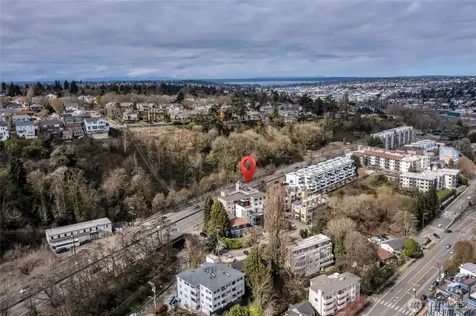 559 Mcgraw Street Seattle WA 98109