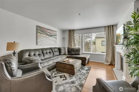559 Mcgraw Street Seattle WA 98109