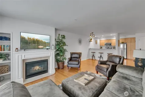 559 Mcgraw Street Seattle WA 98109