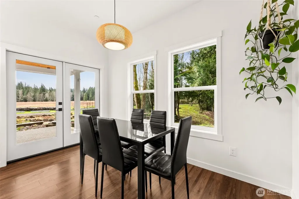 31530 SE 384th Street Enumclaw WA 98022