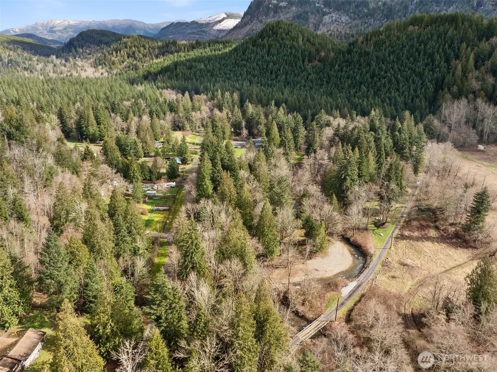 31530 SE 384th Street Enumclaw WA 98022
