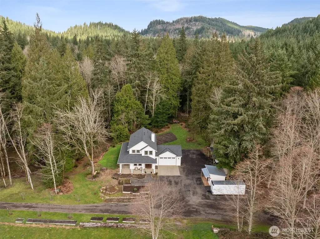 31530 SE 384th Street Enumclaw WA 98022