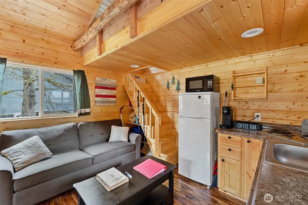 155 Nisqually Way Ashford WA 98304