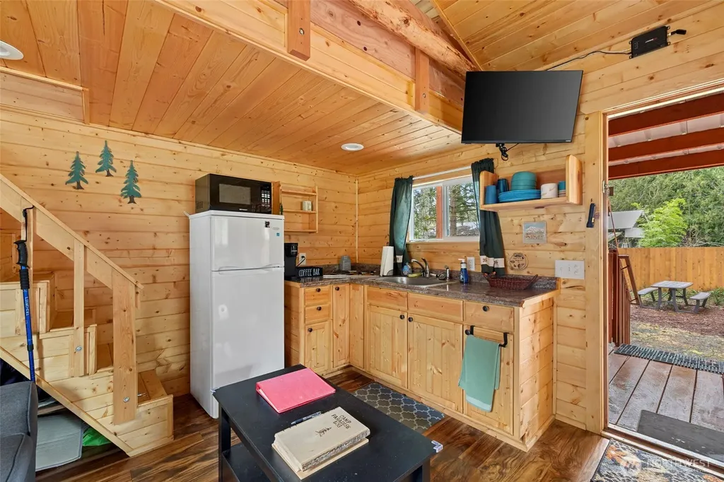 155 Nisqually Way Ashford WA 98304