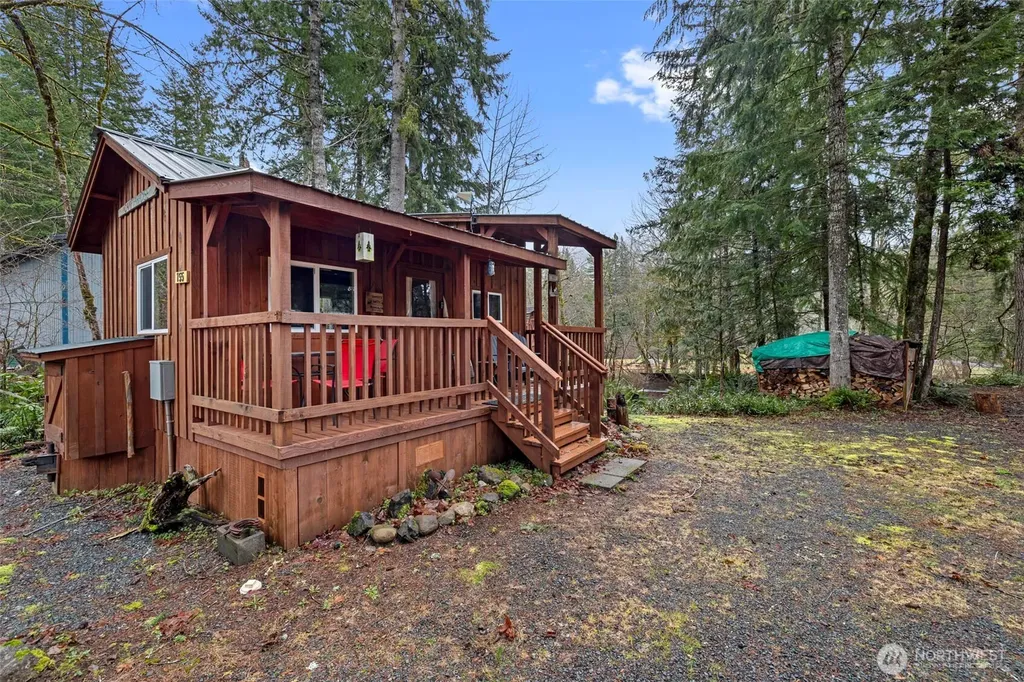 155 Nisqually Way Ashford WA 98304