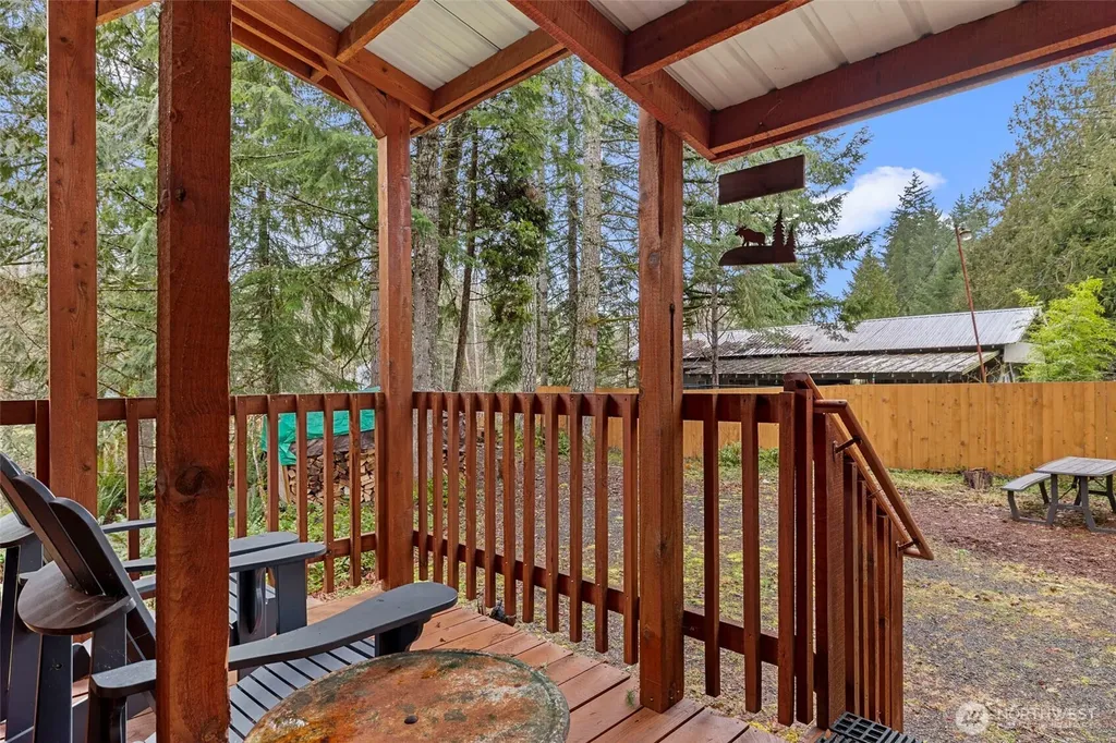 155 Nisqually Way Ashford WA 98304