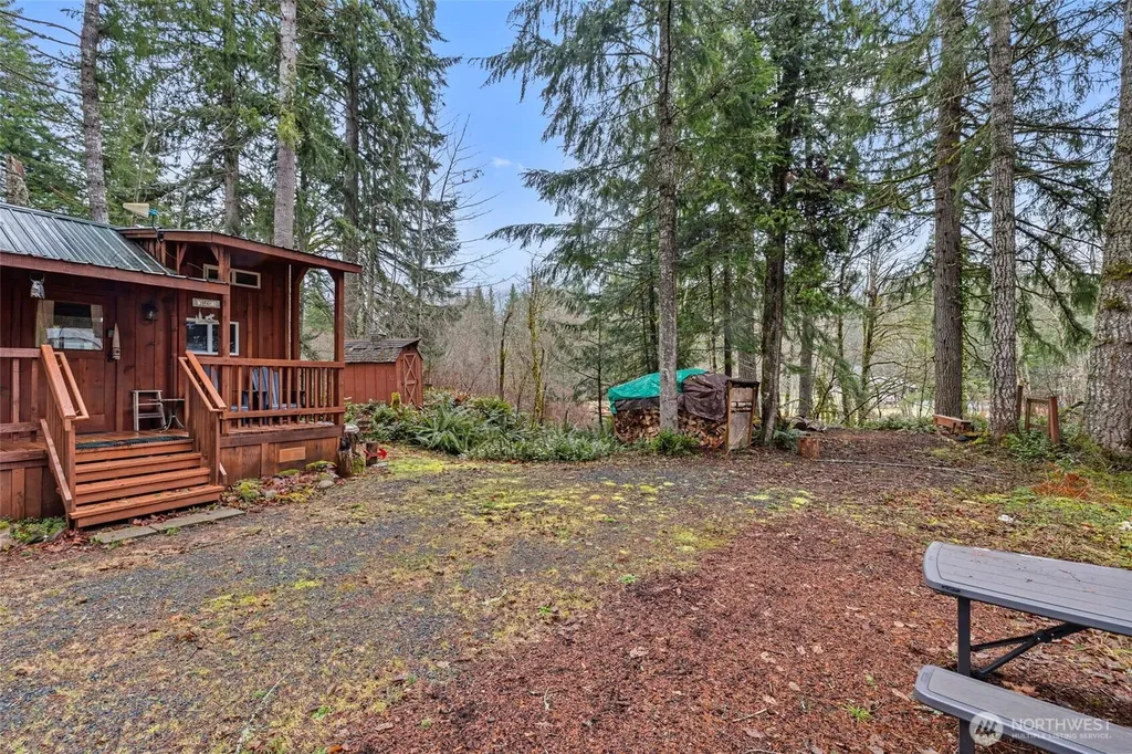 155 Nisqually Way Ashford WA 98304
