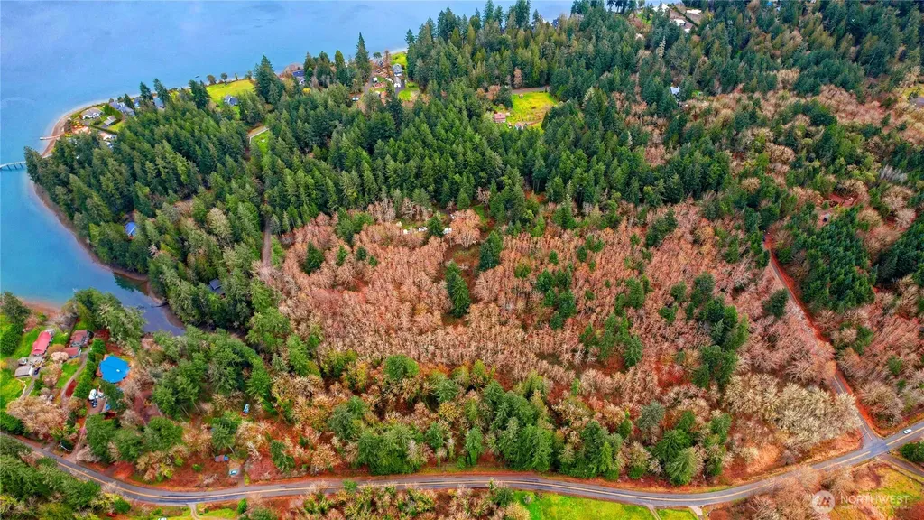 5118 Key Peninsula Highway SW Longbranch WA 98351