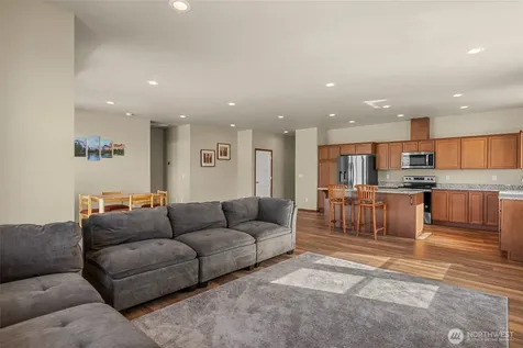 436 Hammond Lane Rock Island WA 98850