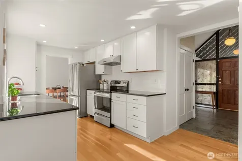 4478 142nd Avenue SE Bellevue WA 98006