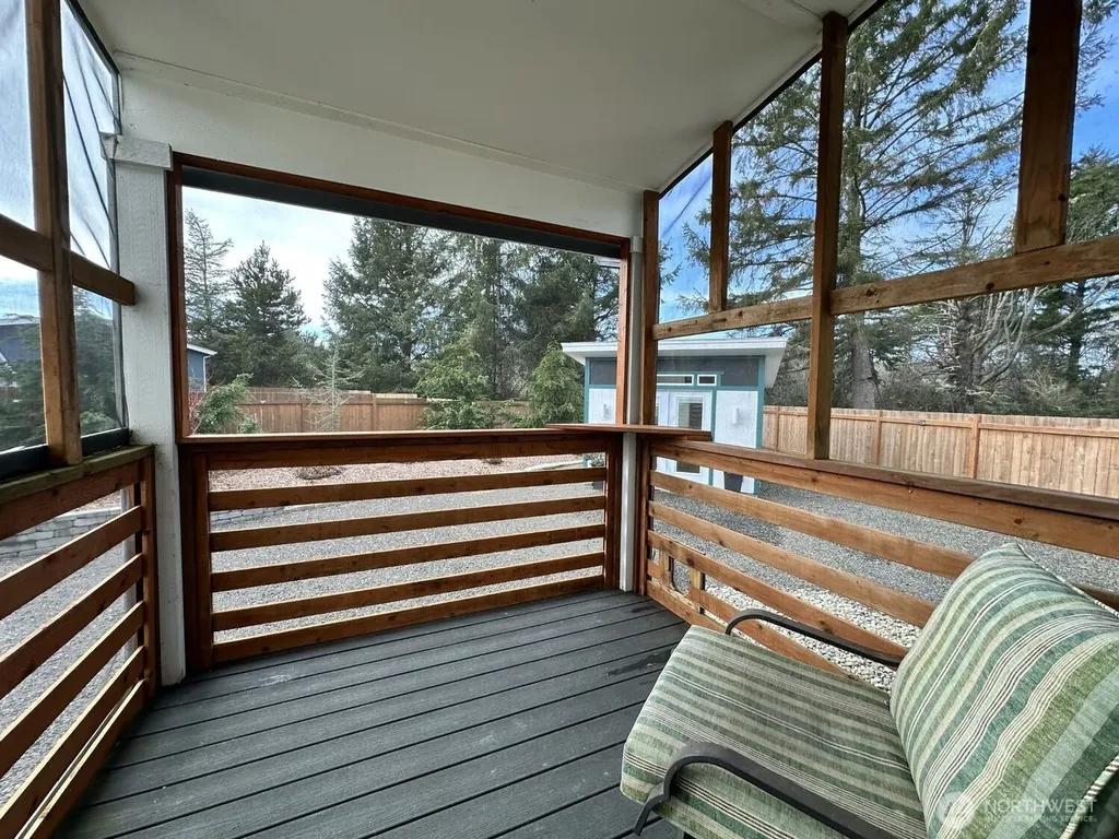638 Rainbow Ct NE Ocean Shores WA 98569