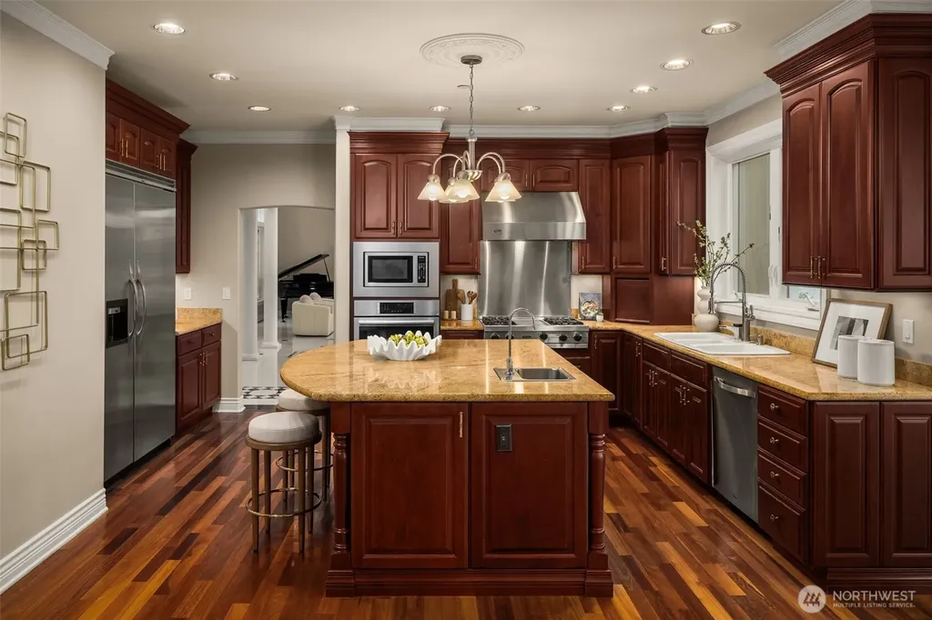 17765 Beach Drive NE Lake Forest Park WA 98155