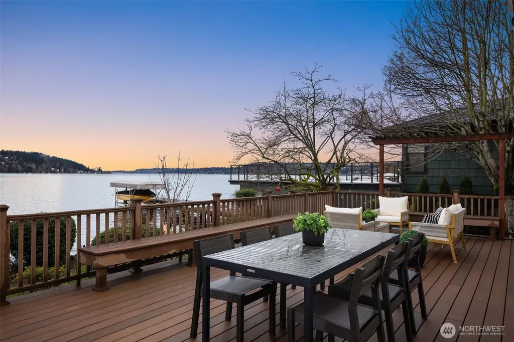 17765 Beach Drive NE Lake Forest Park WA 98155
