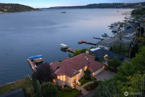17765 Beach Drive NE Lake Forest Park WA 98155
