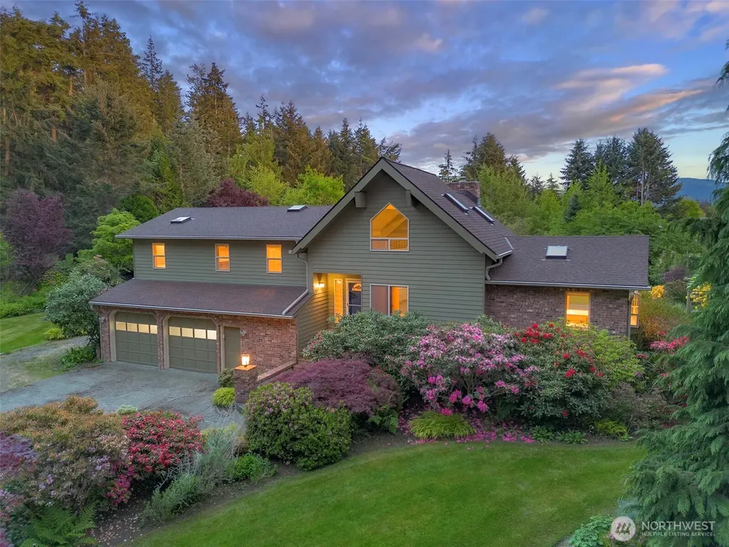 520 Grandview Drive Sequim WA 98382