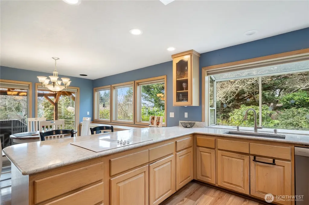 520 Grandview Drive Sequim WA 98382