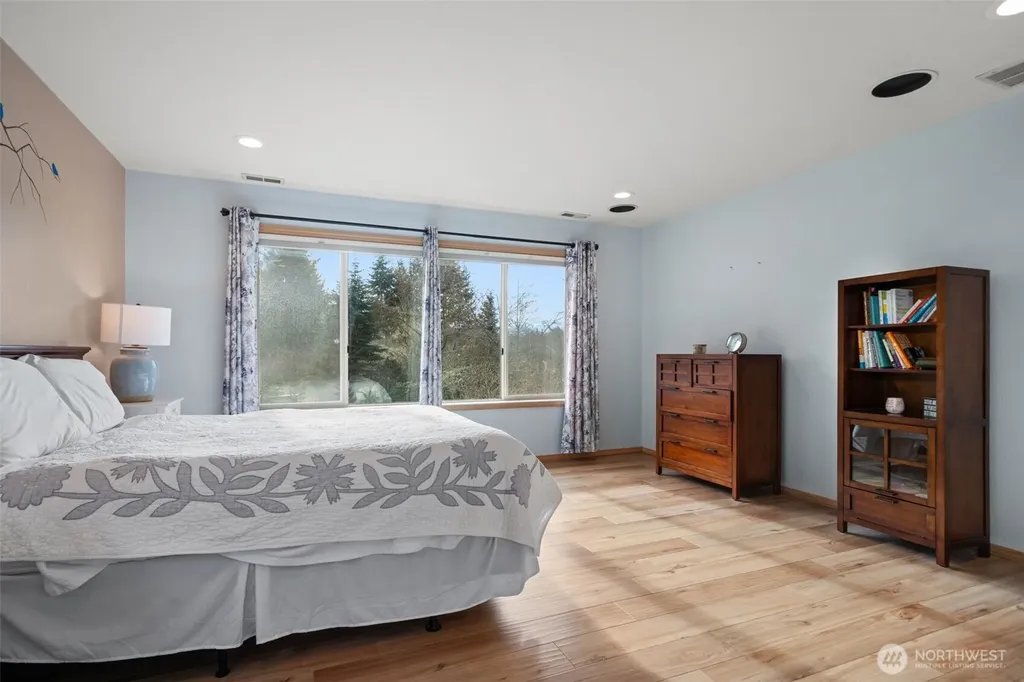 520 Grandview Drive Sequim WA 98382